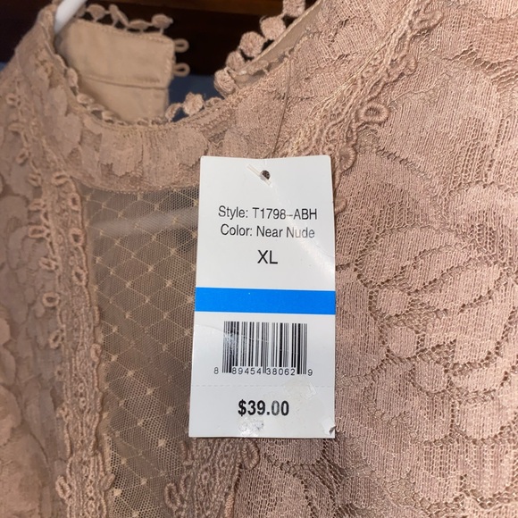 Pink blouse - Picture 2 of 2